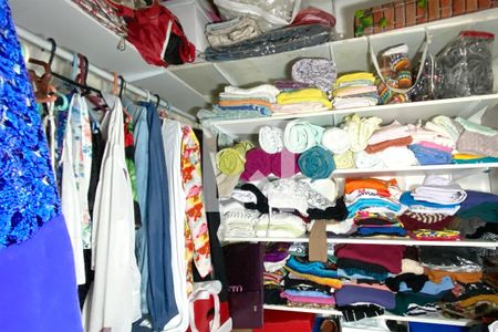 Closrt da Suite 1 de casa para alugar com 4 quartos, 224m² em Nova Floresta, Belo Horizonte