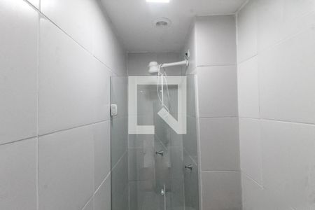 Banheiro de apartamento para alugar com 2 quartos, 32m² em Vila Suzana, São Paulo