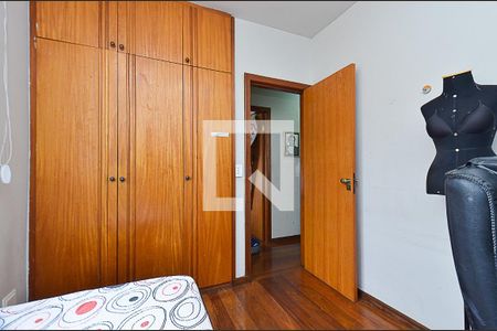 Quarto 2 de apartamento à venda com 3 quartos, 90m² em Sagrada Família, Belo Horizonte