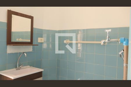 Banheiro de kitnet/studio para alugar com 1 quarto, 31m² em Bela Vista, São Paulo