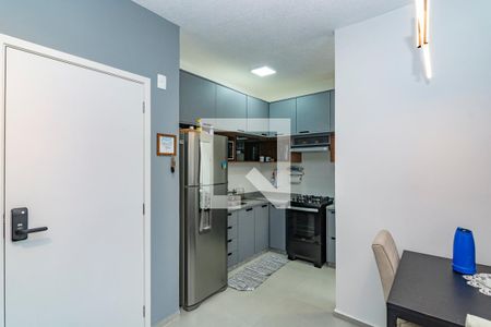 Cozinha de apartamento para alugar com 2 quartos, 48m² em Palmeiras, Belo Horizonte