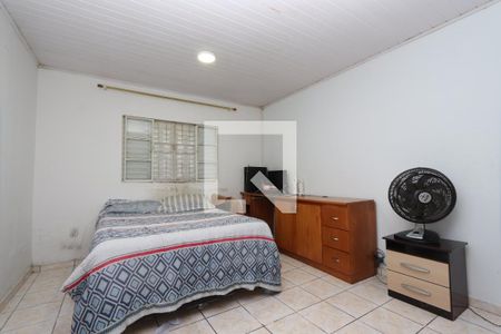 Quarto 2 de casa para alugar com 2 quartos, 270m² em São Lucas, São Paulo