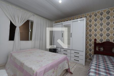 Quarto 1 de casa para alugar com 2 quartos, 270m² em São Lucas, São Paulo