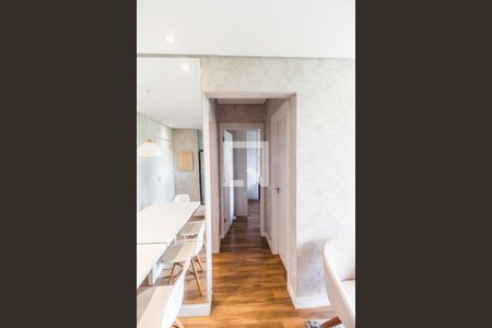 Corredor de apartamento para alugar com 2 quartos, 51m² em Vila Sao Luiz (Centro), Barueri