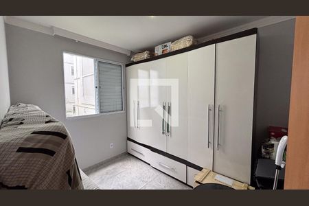 Quarto 2 de apartamento para alugar com 2 quartos, 39m² em Vila Nova Alianca, Jacareí