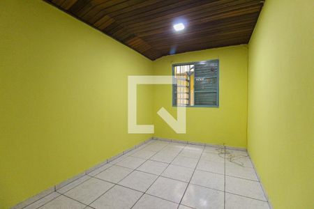 Casa para alugar com 3 quartos, 234m² em Conjunto Residencial José Bonifácio, São Paulo