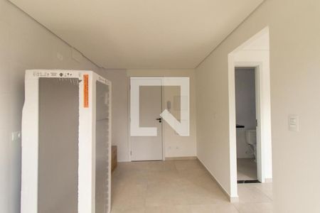 Sala/Cozinha de apartamento para alugar com 1 quarto, 30m² em Cristo Rei, Curitiba