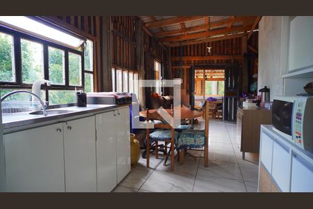 Cozinha/sala  de casa à venda com 2 quartos, 82m² em Vila Nova, Porto Alegre