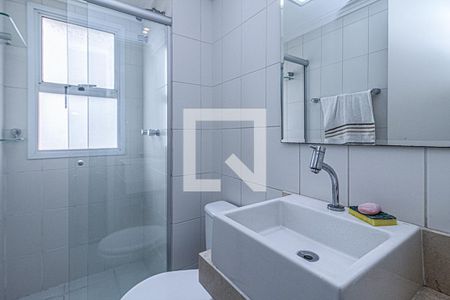 banheiro social_1 de apartamento para alugar com 2 quartos, 62m² em Ipiranga, São Paulo