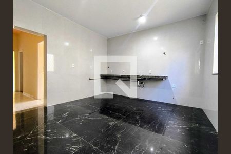 Casa para alugar com 6 quartos, 450m² em Ana Lúcia, Belo Horizonte