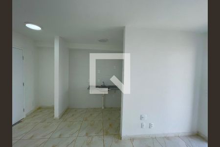 Sala de apartamento à venda com 2 quartos, 47m² em Vila das Bandeiras, Guarulhos