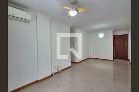 Sala de apartamento para alugar com 3 quartos, 105m² em Recreio dos Bandeirantes, Rio de Janeiro