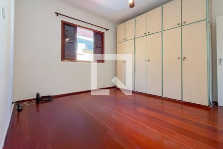 Quarto 1 de casa para alugar com 3 quartos, 170m² em Vila Monumento, São Paulo