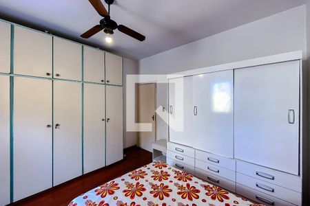 Quarto 1 de casa para alugar com 3 quartos, 170m² em Vila Monumento, São Paulo