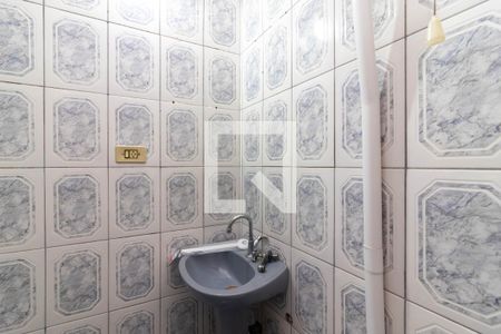 Banheiro de casa para alugar com 1 quarto, 40m² em Vila Amalia (zona Norte), São Paulo