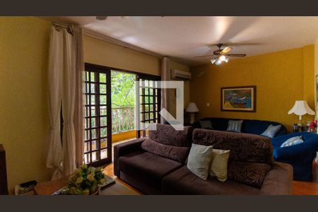 Sala de casa à venda com 4 quartos, 300m² em Largo da Batalha, Niterói