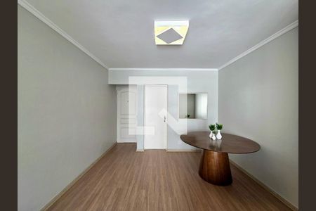 Sala de apartamento à venda com 2 quartos, 70m² em Vila Olímpia, São Paulo