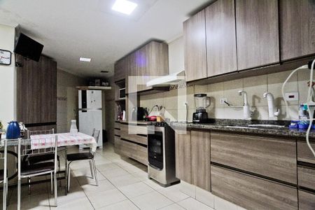 Casa para alugar com 3 quartos, 185m² em Jardim Monjolo, São Paulo