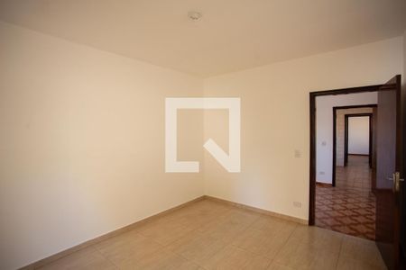 QUARTO 1 de casa à venda com 2 quartos, 70m² em Parque Maria Domitila, São Paulo