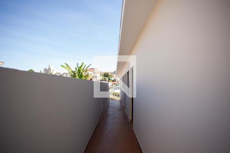 ÁREA EXTERNA de casa à venda com 2 quartos, 70m² em Parque Maria Domitila, São Paulo