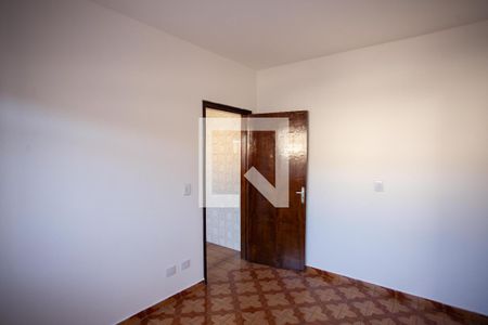 SALA de casa à venda com 2 quartos, 70m² em Parque Maria Domitila, São Paulo