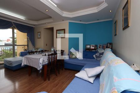 Sala de apartamento para alugar com 3 quartos, 77m² em Sítio Pinheirinho, São Paulo