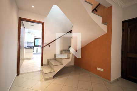 Escada de casa à venda com 3 quartos, 188m² em Jardim Las Vegas, Santo André