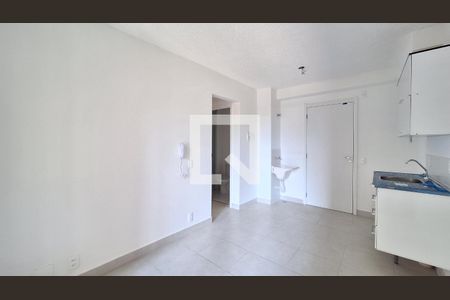 Sala\Cozinha e Àrea de Serviço de apartamento para alugar com 2 quartos, 43m² em Barra Funda, São Paulo
