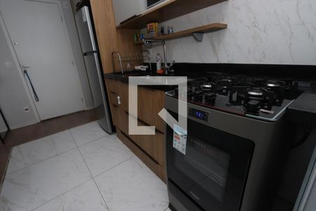 Cozinha de apartamento à venda com 2 quartos, 43m² em Sítio da Figueira, São Paulo