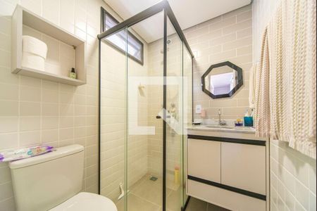 Banheiro  de apartamento à venda com 2 quartos, 37m² em Vila Valparaíso, Santo André