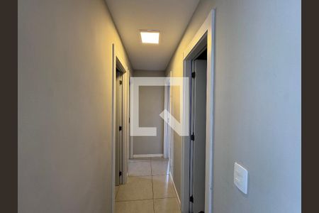 Corredor de apartamento à venda com 3 quartos, 82m² em Recreio dos Bandeirantes, Rio de Janeiro