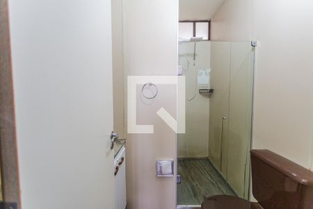 Banheiro da Suíte de apartamento para alugar com 1 quarto, 60m² em Funcionários, Belo Horizonte