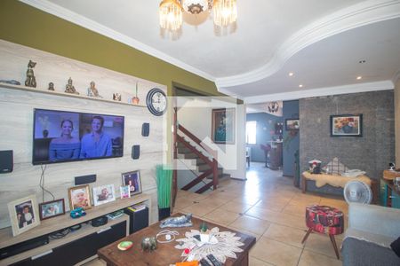 Sala de casa à venda com 4 quartos, 225m² em Espírito Santo, Porto Alegre