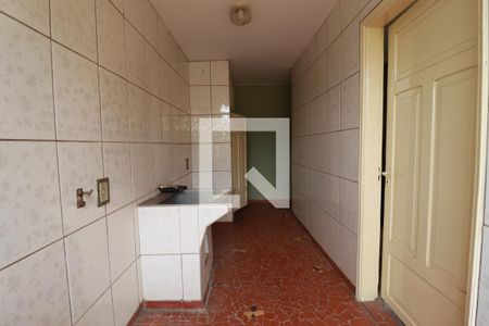 Área de serviço de casa para alugar com 2 quartos, 10m² em Centro, Ribeirão Preto
