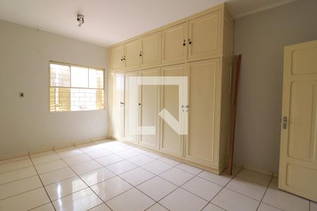 Quarto  de casa para alugar com 2 quartos, 10m² em Centro, Ribeirão Preto