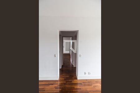 Corredor de apartamento para alugar com 2 quartos, 65m² em Melville Empresarial Ii, Barueri