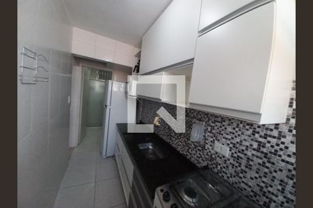 Cozinha de apartamento para alugar com 1 quarto, 31m² em Itararé, São Vicente