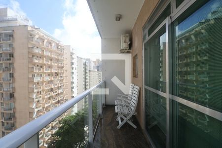 Varanda de apartamento para alugar com 3 quartos, 170m² em Santos, Guarujá