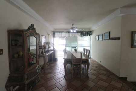 Sala de apartamento para alugar com 3 quartos, 170m² em Santos, Guarujá