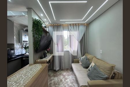 Sala de estar e jantar de apartamento à venda com 2 quartos, 35m² em Usina Piratininga, São Paulo