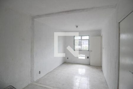 Quarto de casa para alugar com 1 quarto, 200m² em Centro, Nilópolis