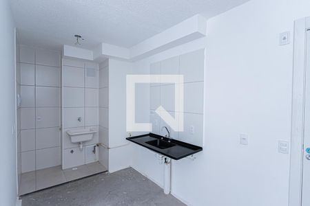 Sala, cozinha e área de serviço de apartamento para alugar com 2 quartos, 39m² em Vila Barreto, São Paulo