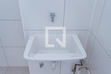 Sala, cozinha e área de serviço de apartamento para alugar com 2 quartos, 39m² em Vila Barreto, São Paulo