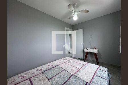 Quarto 1 de apartamento para alugar com 2 quartos, 43m² em Vargem Pequena, Rio de Janeiro
