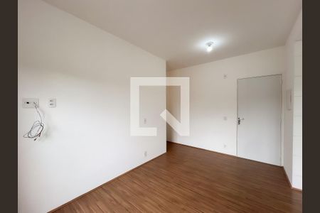 Sala de apartamento para alugar com 2 quartos, 57m² em Dos Ortizes, Valinhos