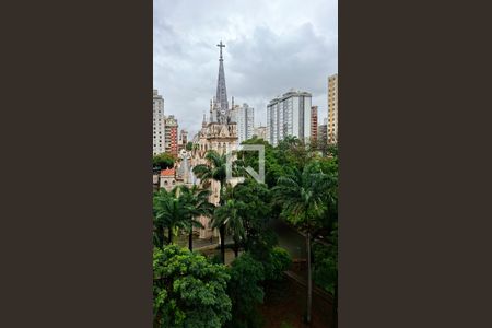 Quarto de apartamento para alugar com 2 quartos, 75m² em Funcionários, Belo Horizonte
