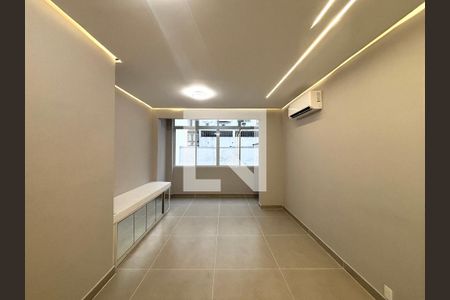 Sala de apartamento para alugar com 3 quartos, 90m² em Copacabana, Rio de Janeiro