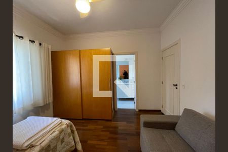 Suíte 1 de casa para alugar com 4 quartos, 505m² em Jardim Passargada I, Cotia