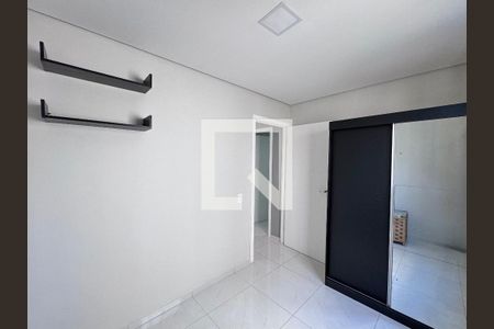 Quarto 1 de apartamento para alugar com 2 quartos, 44m² em Vargem Pequena, Rio de Janeiro