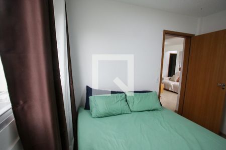 Quarto 1 de apartamento para alugar com 2 quartos, 58m² em Taquara, Rio de Janeiro